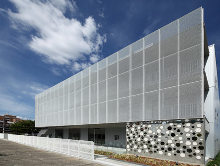 photo:Kinki University, New Faculty of Literature, Arts and Cultural Studies Building