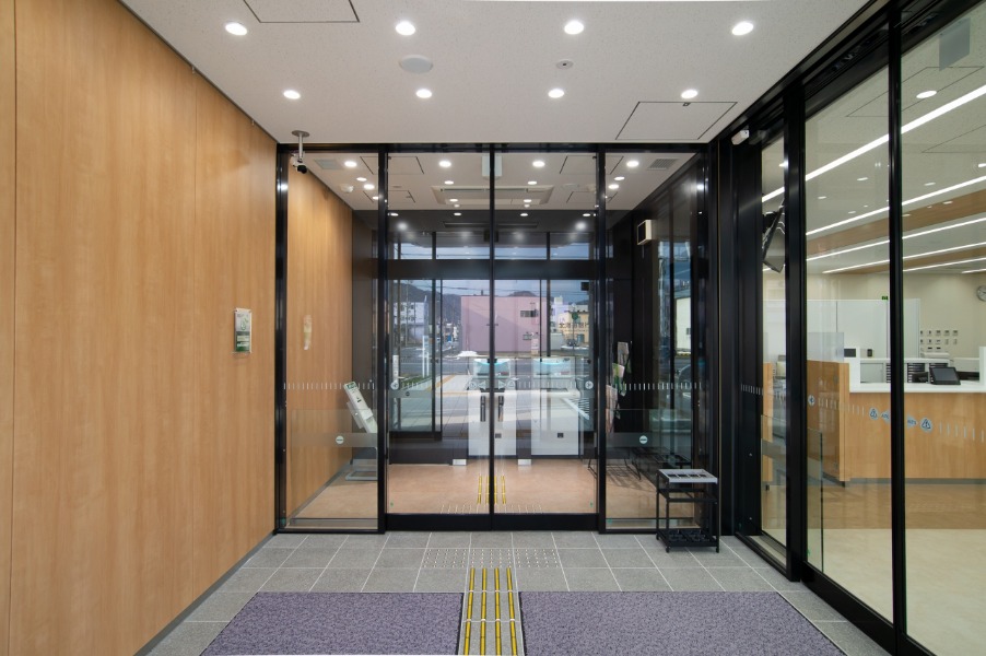 北海道銀行 留萌支店 - 入り口