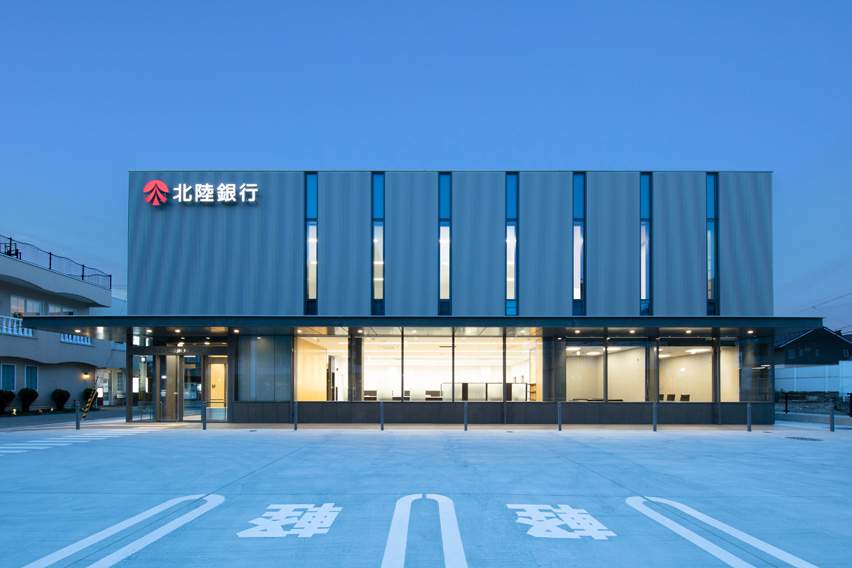 photo:北陸銀行小立野支店