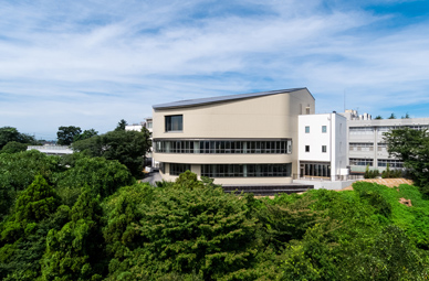 慶應義塾高等学校 日吉協育棟