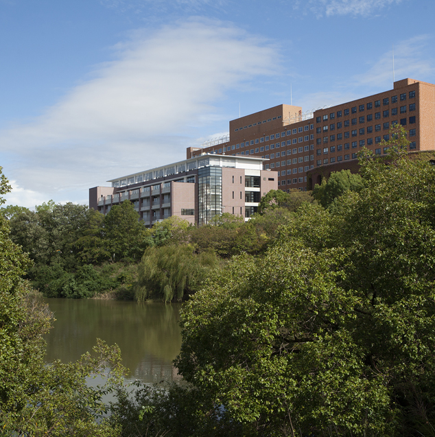 photo:近畿大学医学部附属病院 救急災害センター