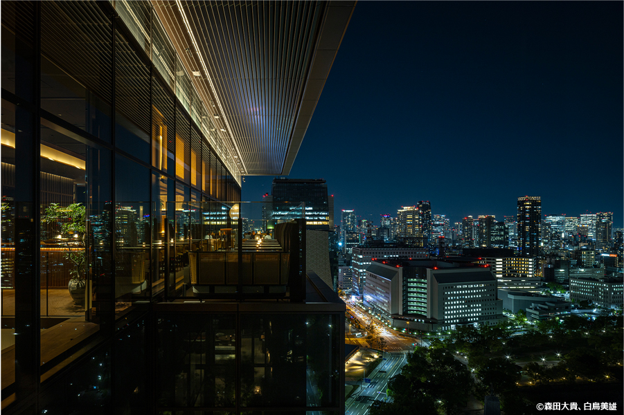 パティーナ大阪 テラス（夜景）