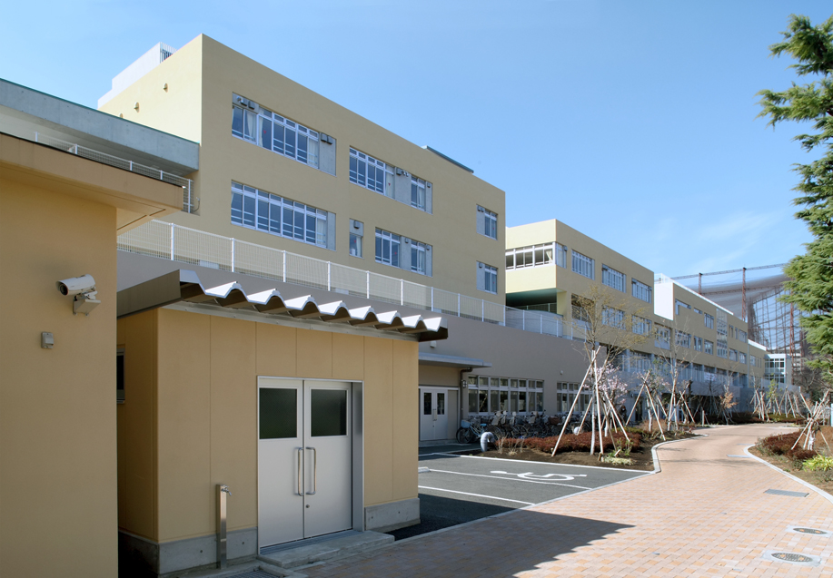 photo:世田谷区立 芦花小学校 芦花中学校 八幡山保育園