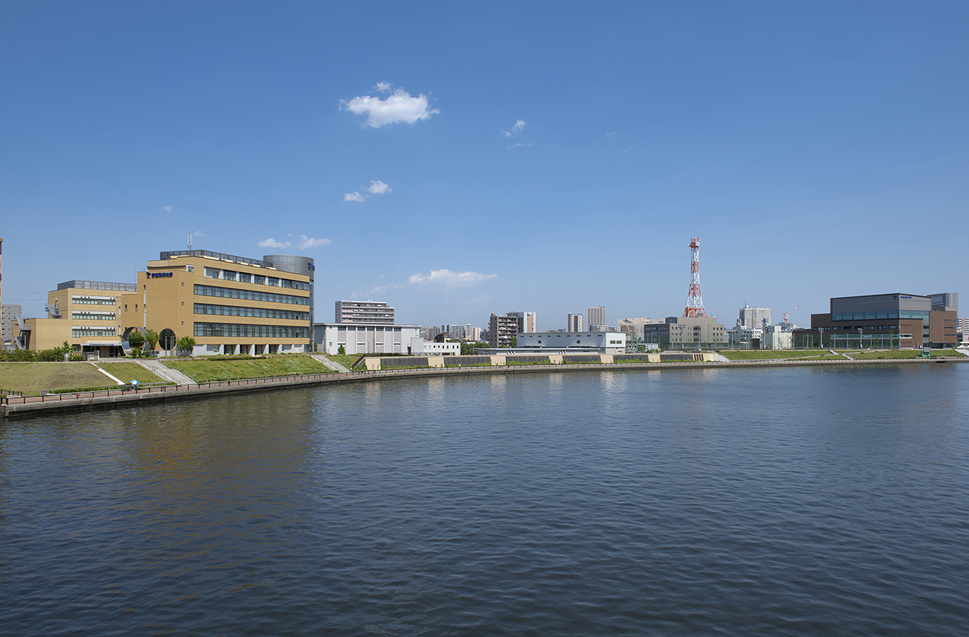 photo:帝京科学大学千住キャンパス本館・２号館・３号館 