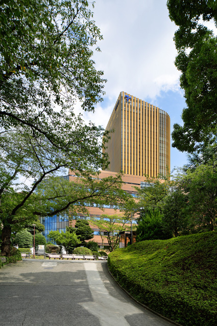 photo:帝京大学八王子キャンパス　SORATIO SQUARE