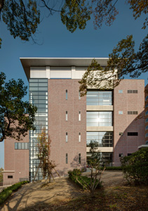 photo:Kinki University Hospital, Faculty of Medicine, Emergency and Disaster Center