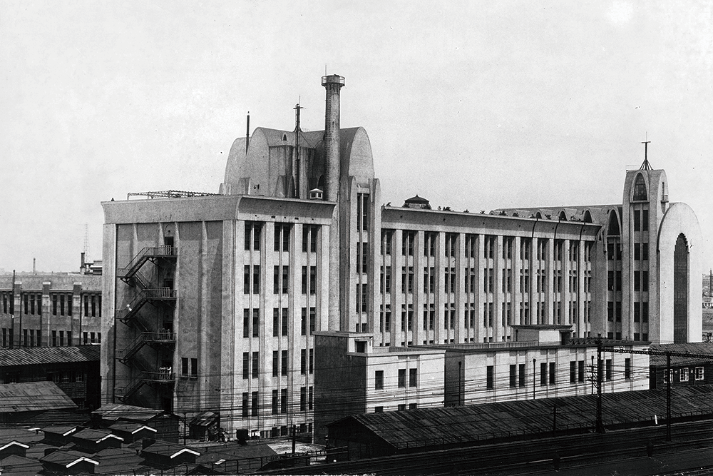 写真1 東京中央電信局増築後(1925年竣工)