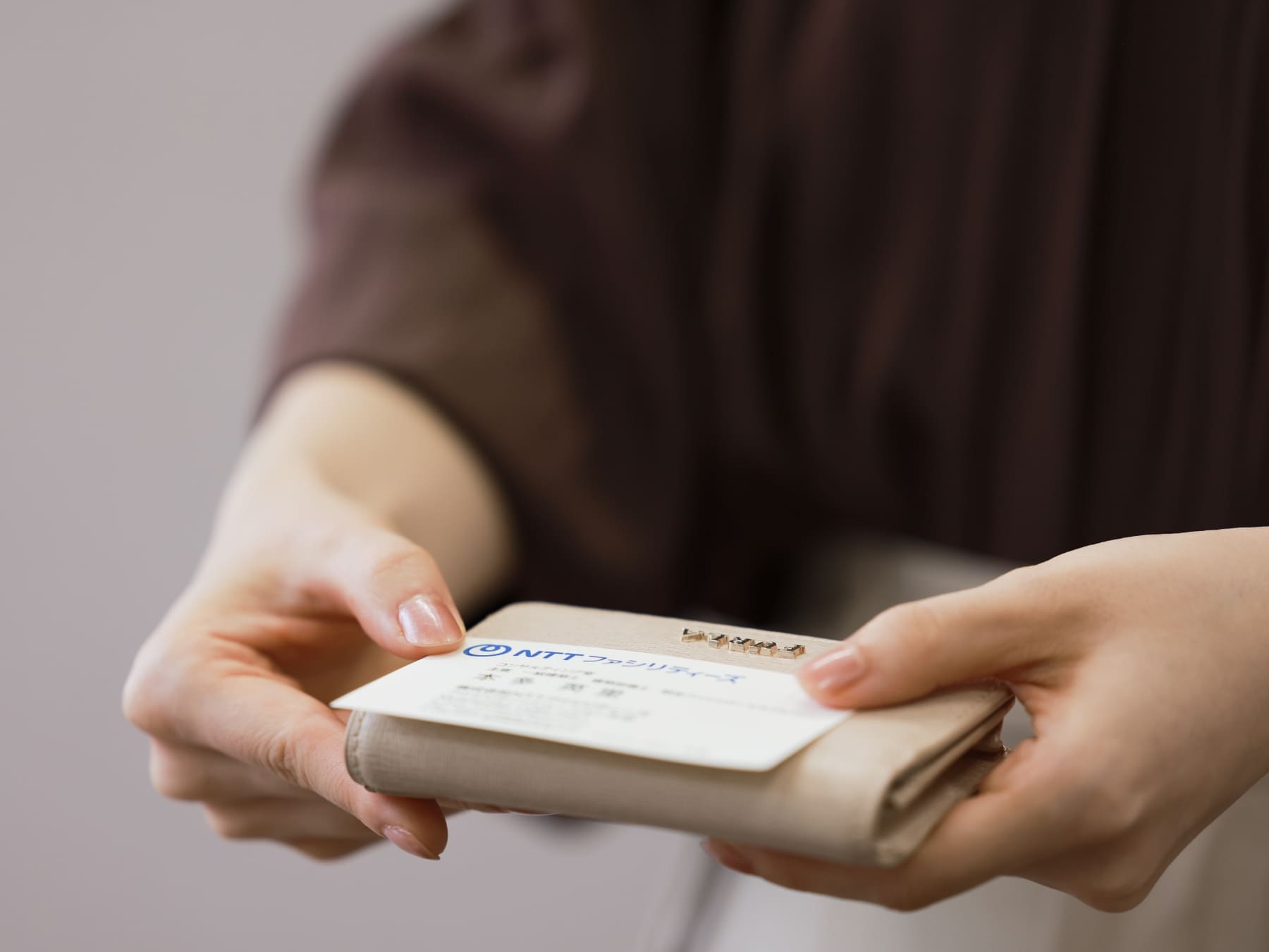 個人のナレッジを組織の力に変え、新規開拓を支援する