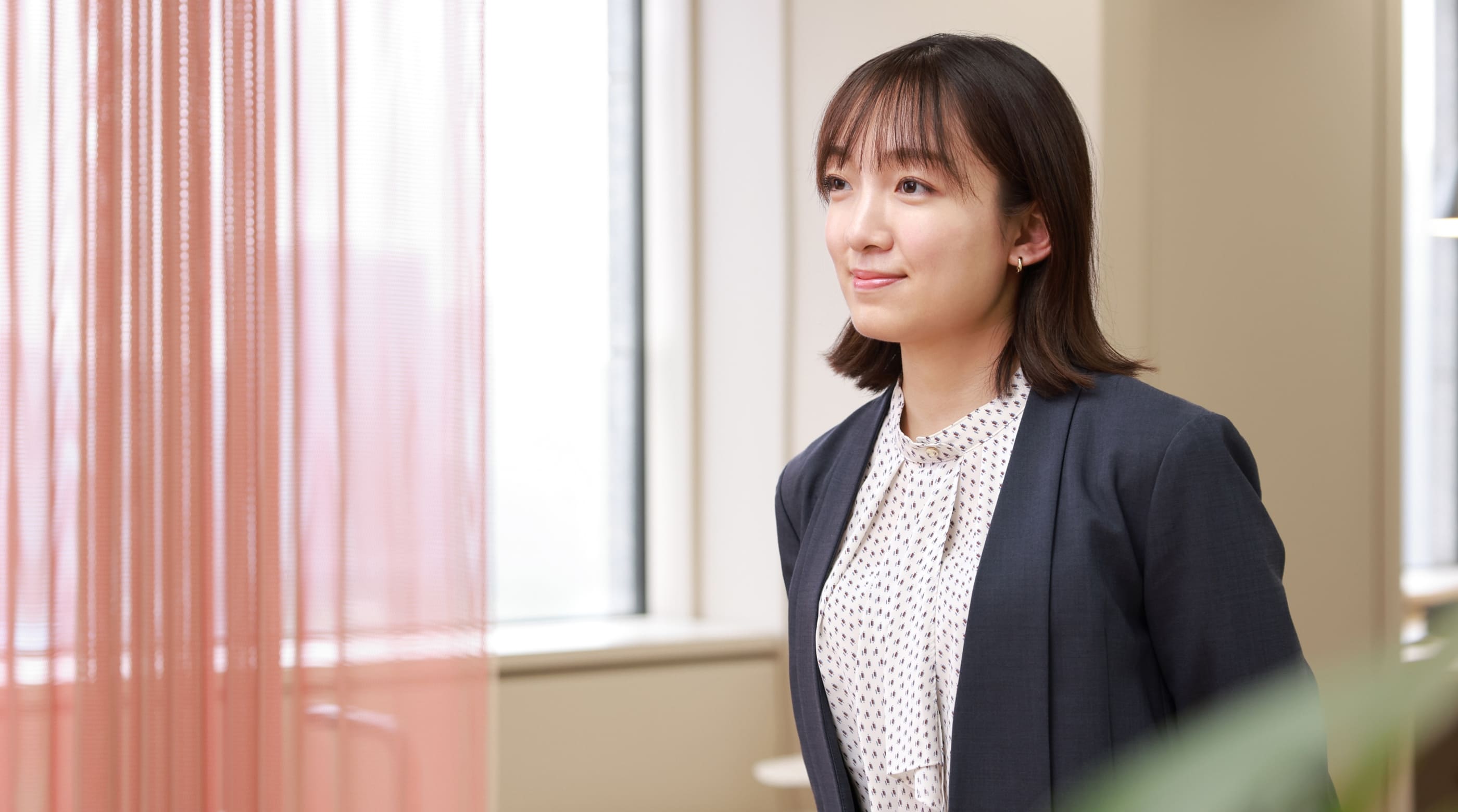 “だれか”の仕事を支え、社会の安心をつくる。